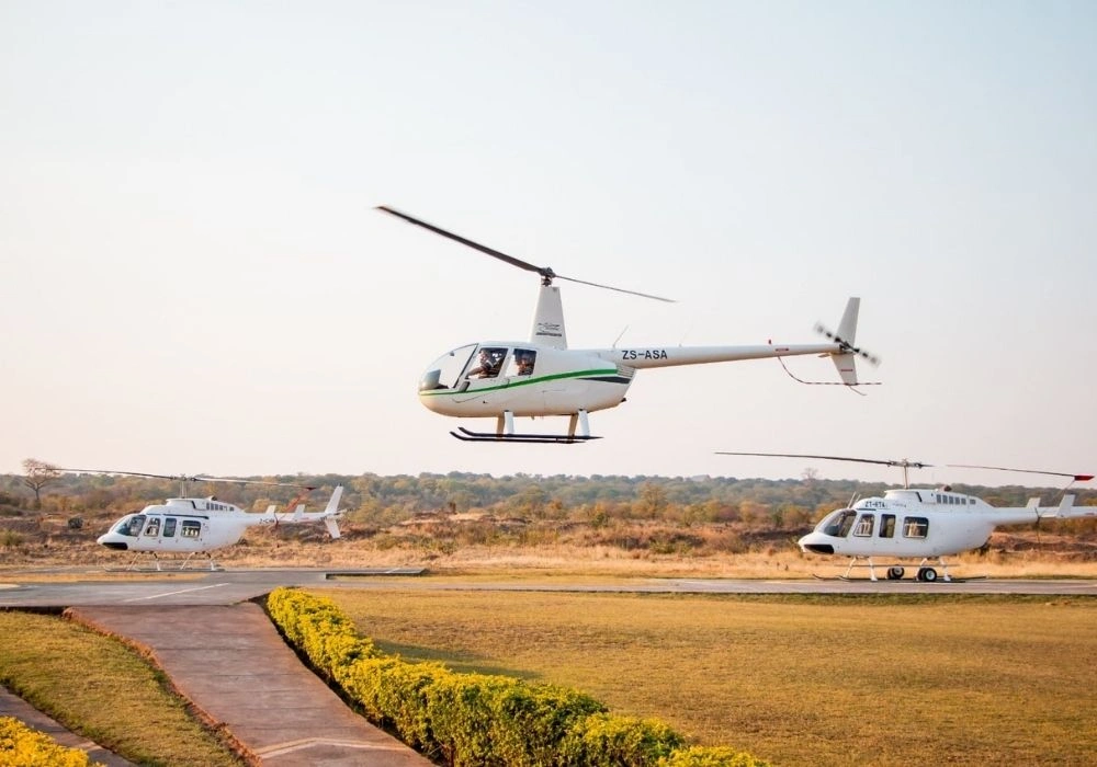 25-minute-helicopterflight-in-victoria-falls-zimbabwe