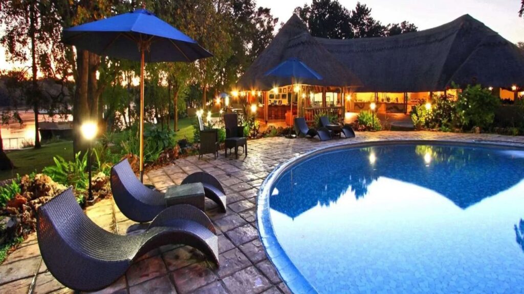 4-day-safari-vctoria-falls-chobe-tour