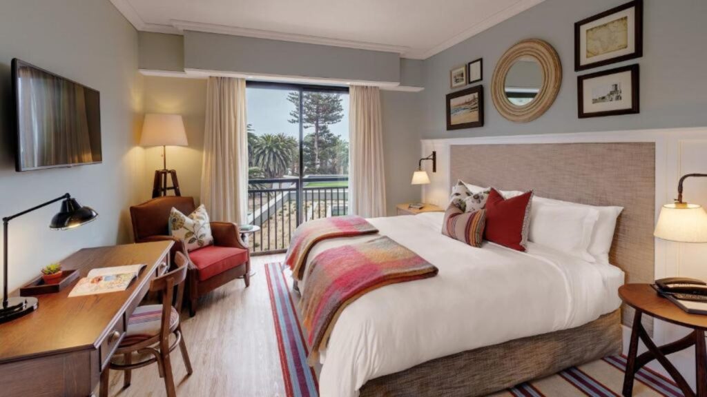 bedroom-at-strand-hotel-swakopmund