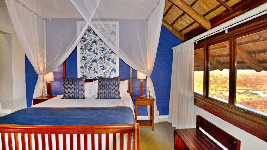 bedroom-at-victoria-falls-safari-lodge