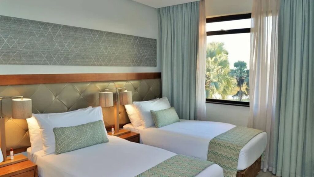 bedroom-cresta-maun-hotel