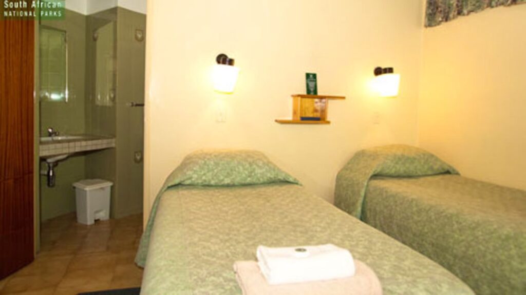 bedroom-on-a-classic-kruger-safari