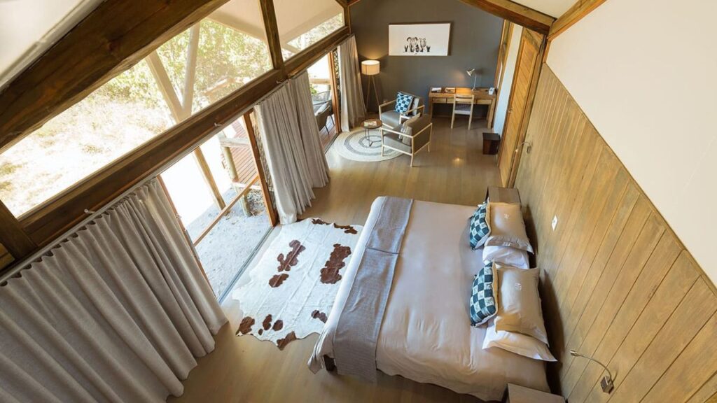 bedroom-view-at-splash-camp