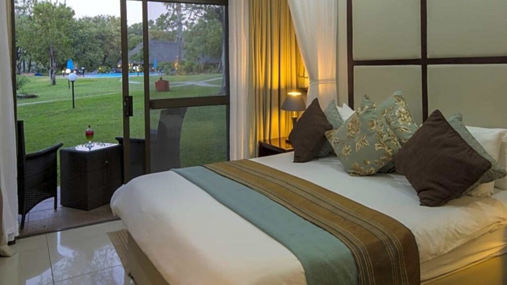 double-room-at-chobe-safari-lodge
