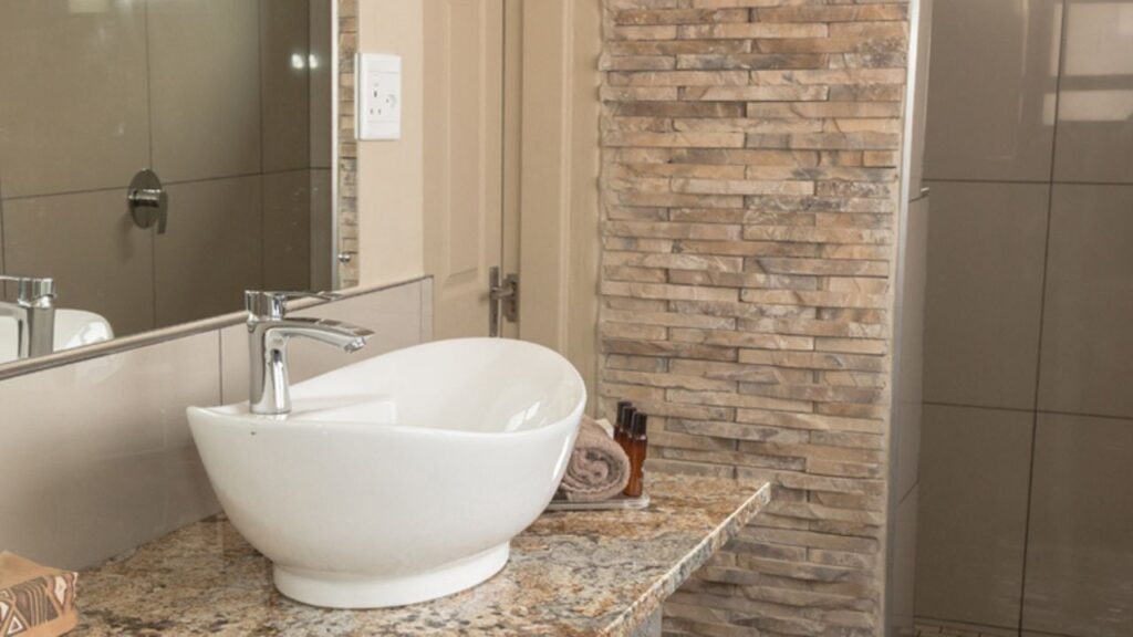 luxury-bathroom-sossusvlei-lodge