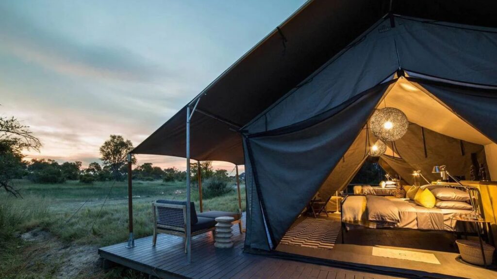 luxury-tent-gomoti-plains-camp