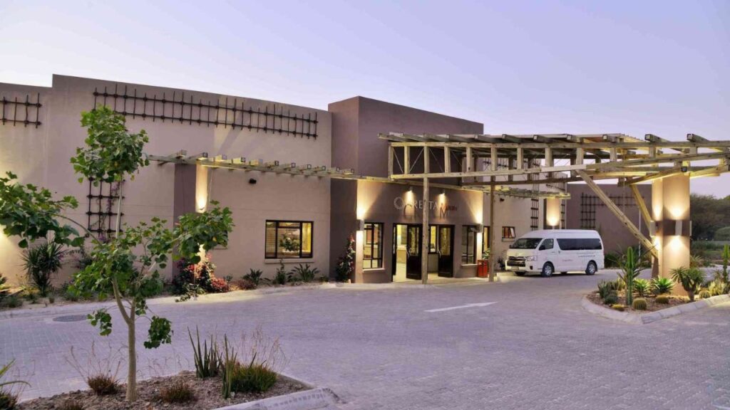 outside-cresta-maun-hotel