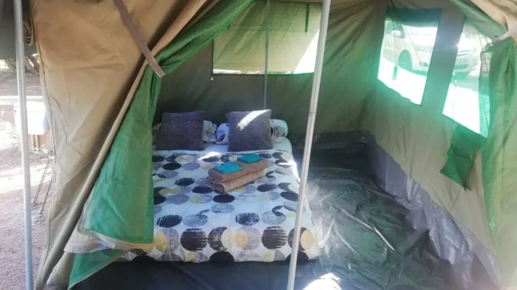 room-10-day-camping-safari