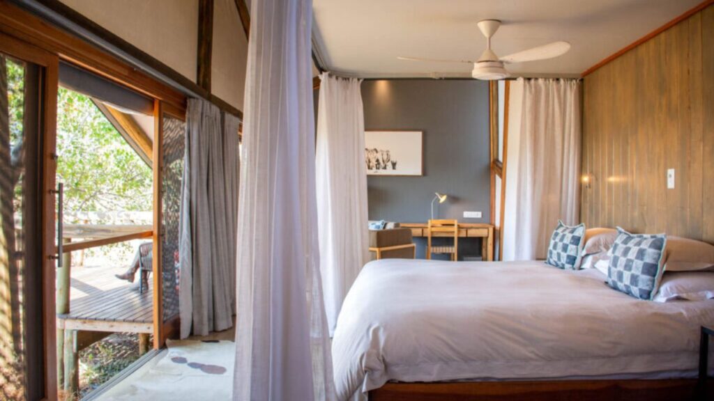 splash-camp-bedroom-view