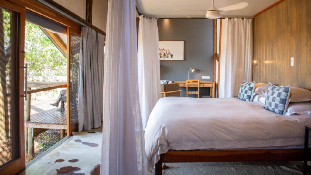 splash-camp-luxury-room