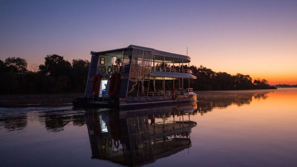 sunset-cruise-in-chobe
