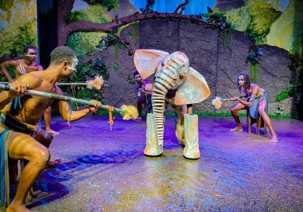 the-spirit-of-africa-theater-show-zimbabwe