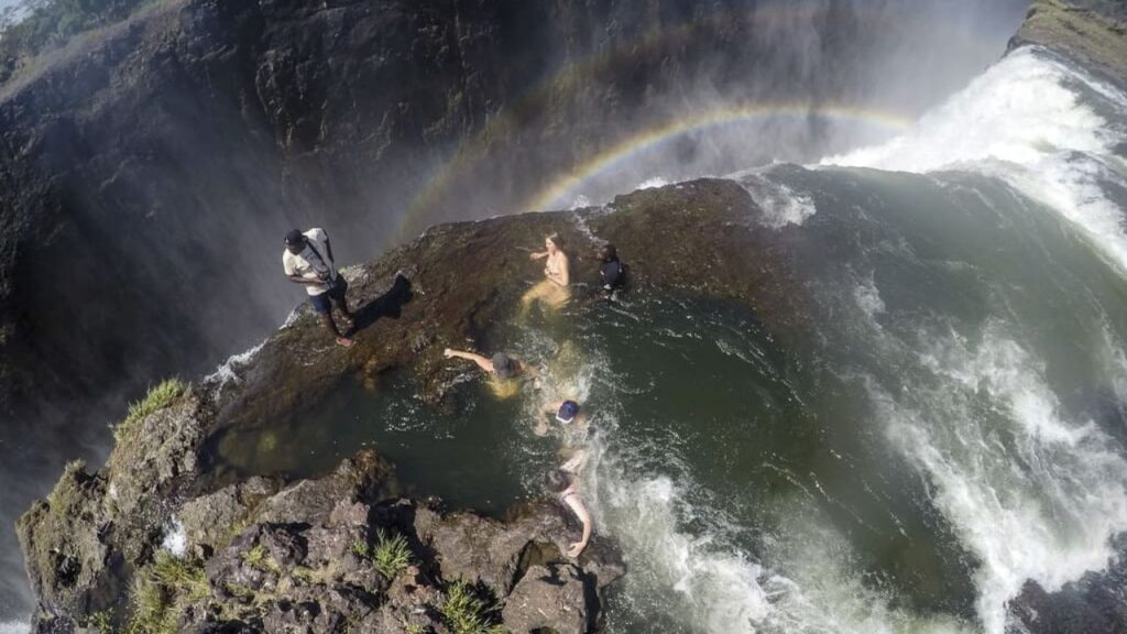 devils-pool-at-victoria-falls