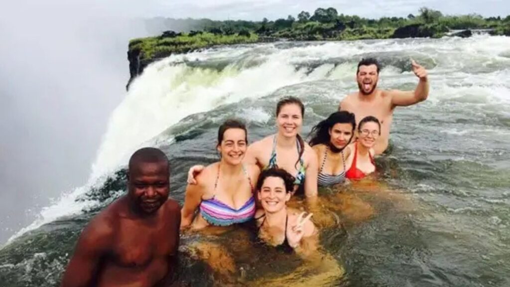 devils-pool-zimbabwe-tour