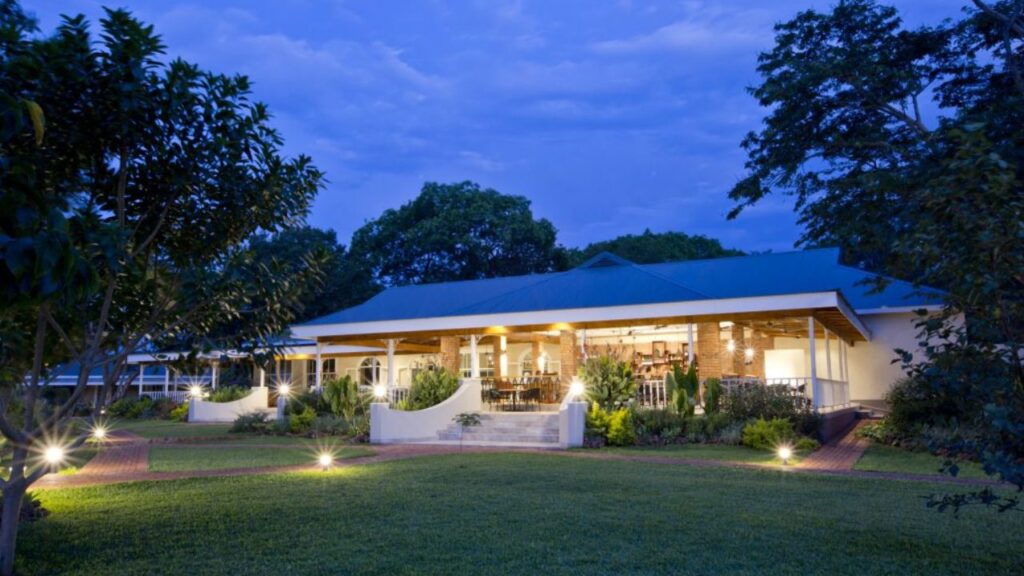 pioneers-lodge-at-night-zimbabwe