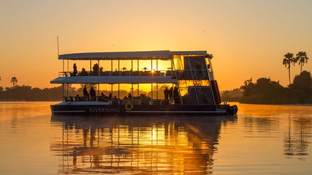 zambezi-luxury-sunset-cruise-zimbabwe-victoria-falls